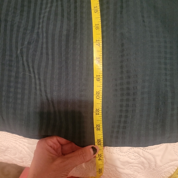 Ann Taylor Green Top Cold Shoulders. EUC Whimsical Fairy Girly - Picture 8 of 10